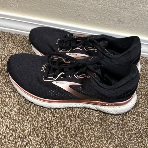 Brooks Shoes - Picture 2 of 3